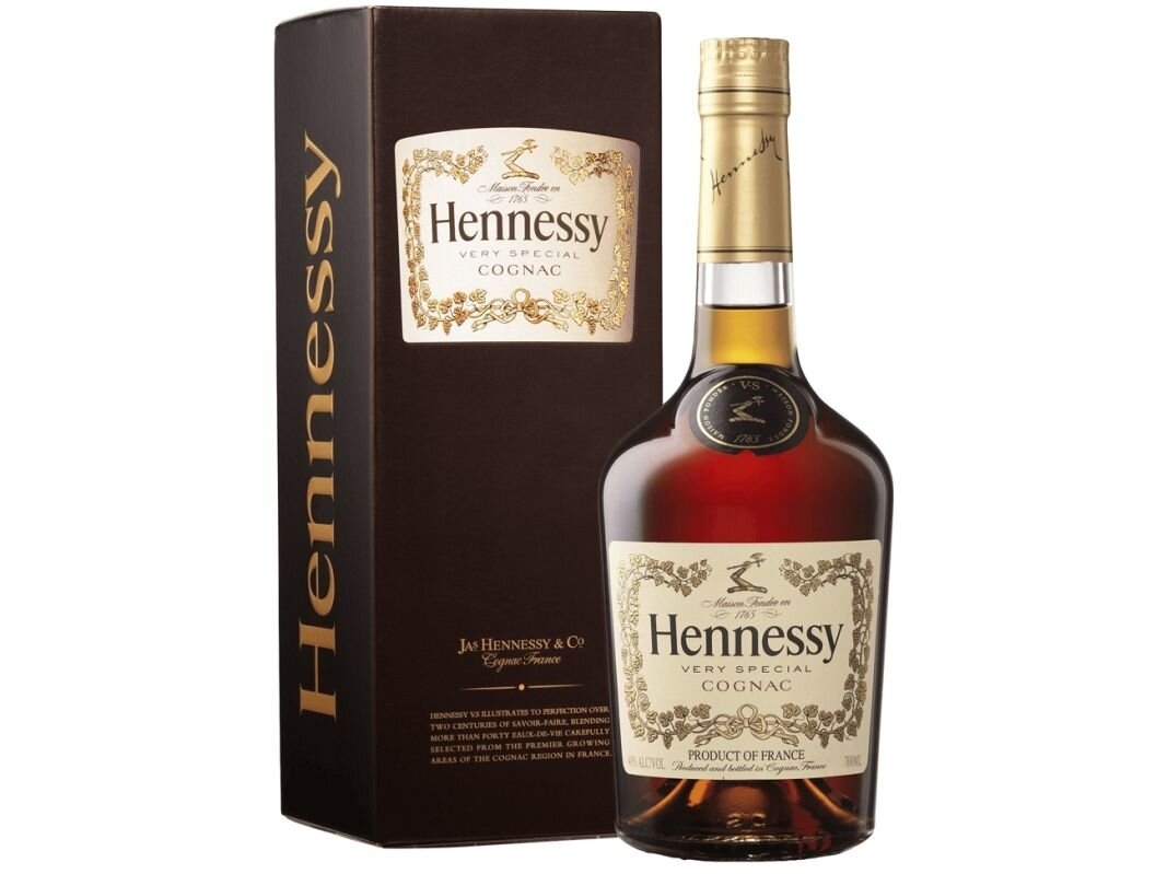 Konjakas Hennessy V.S. su dėž. 0,7 l 1 Konjakas Hennessy V.S. su dėž. 0,7 l 1