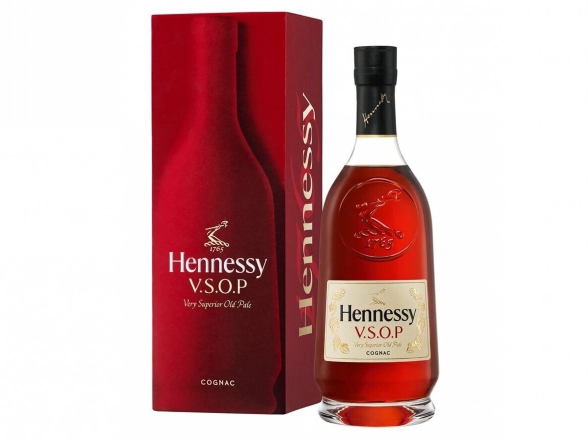 Konjakas Hennessy V.S.O.P. su dėž. 0,7 l Konjakas Hennessy V.S.O.P. su dėž. 0,7 l