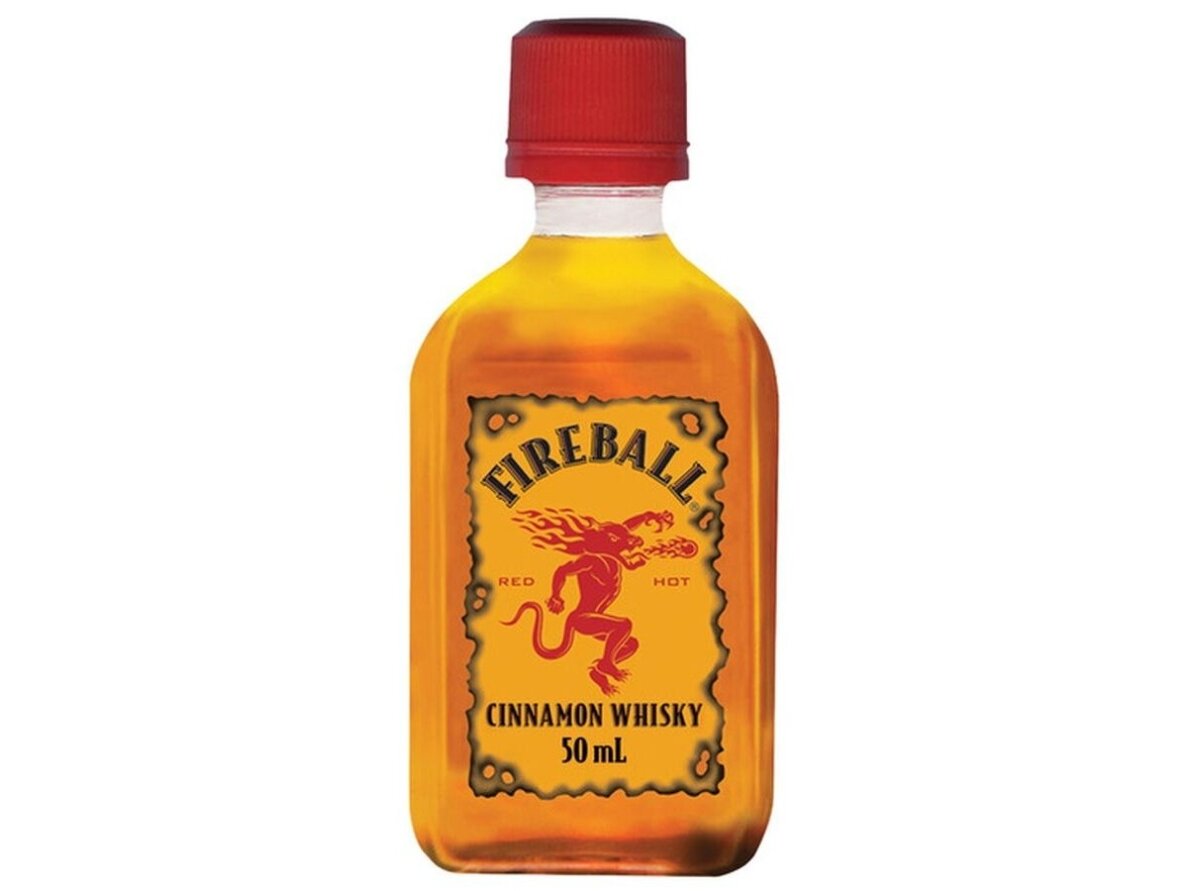 Likeris Fireball Cinnamon & Whisky 0,05 l min PET Likeris Fireball Cinnamon & Whisky 0,05 l min PET