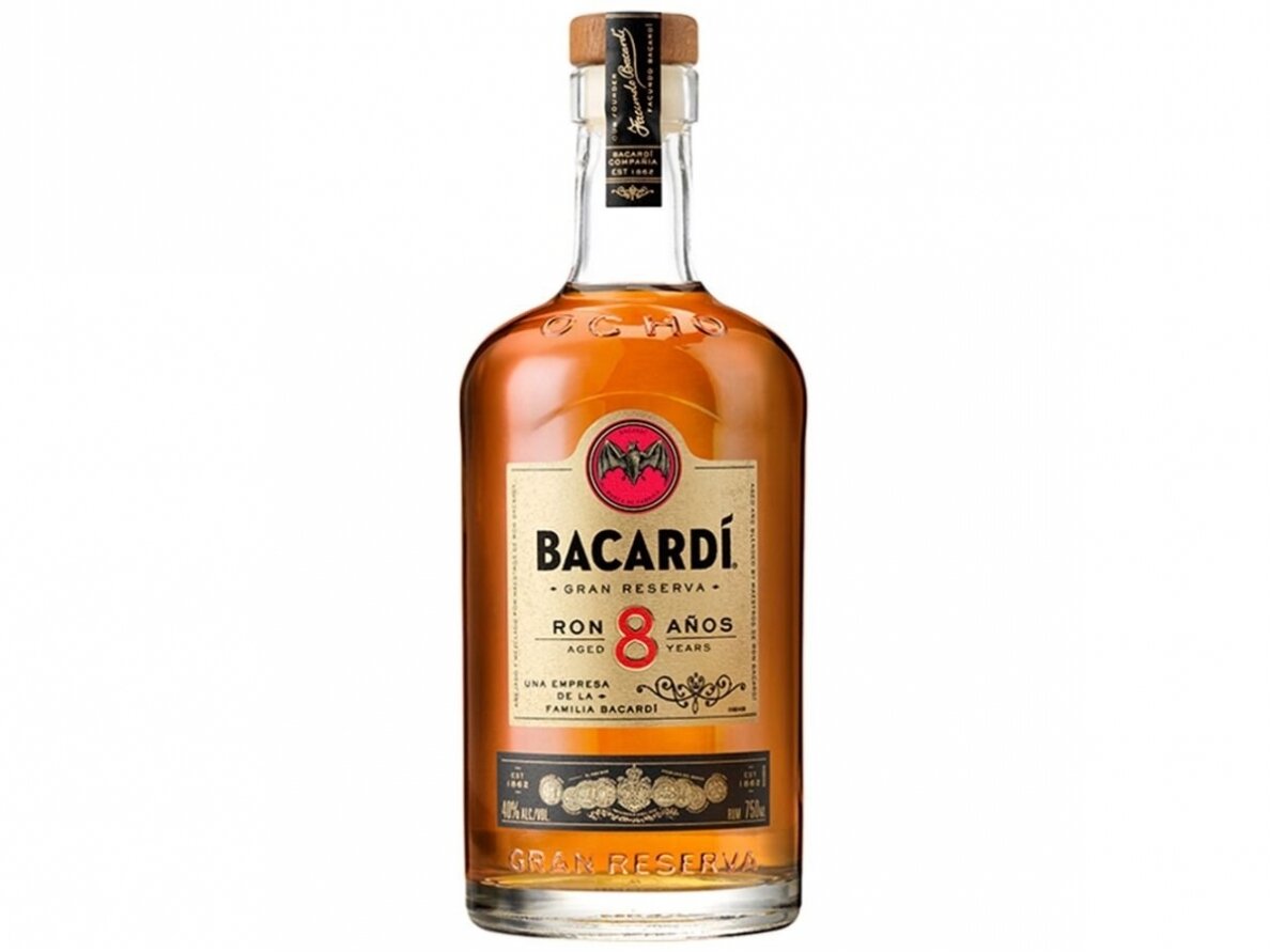 Romas Bacardi 8 anos 0,7 l Romas Bacardi 8 anos 0,7 l