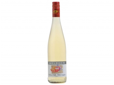 Vynas Selbach Fish trocken Mosel Q.m.P. 0,75 l Vynas Selbach Fish trocken Mosel Q.m.P. 0,75 l
